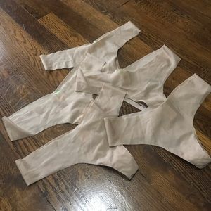 Nwt 5 no show tan thongs